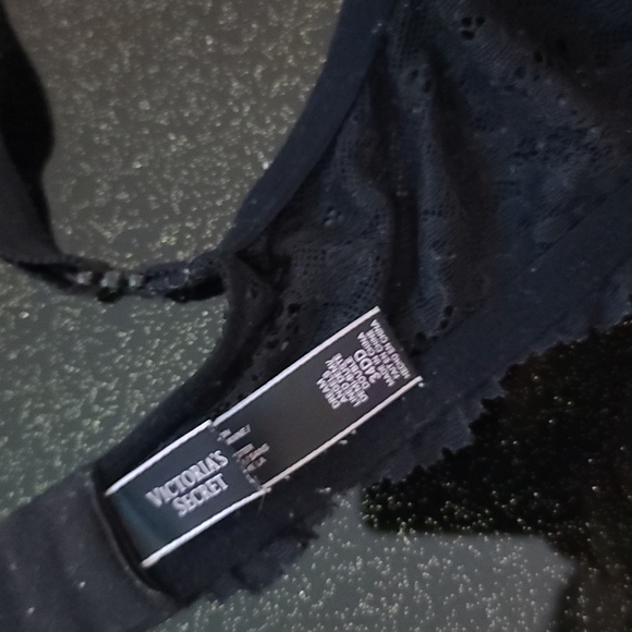 Victoria's Secret Bra 34DD - Picture 3 of 3